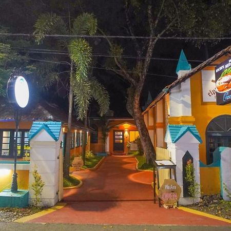 Elphinstone Residency Kochi Exterior foto