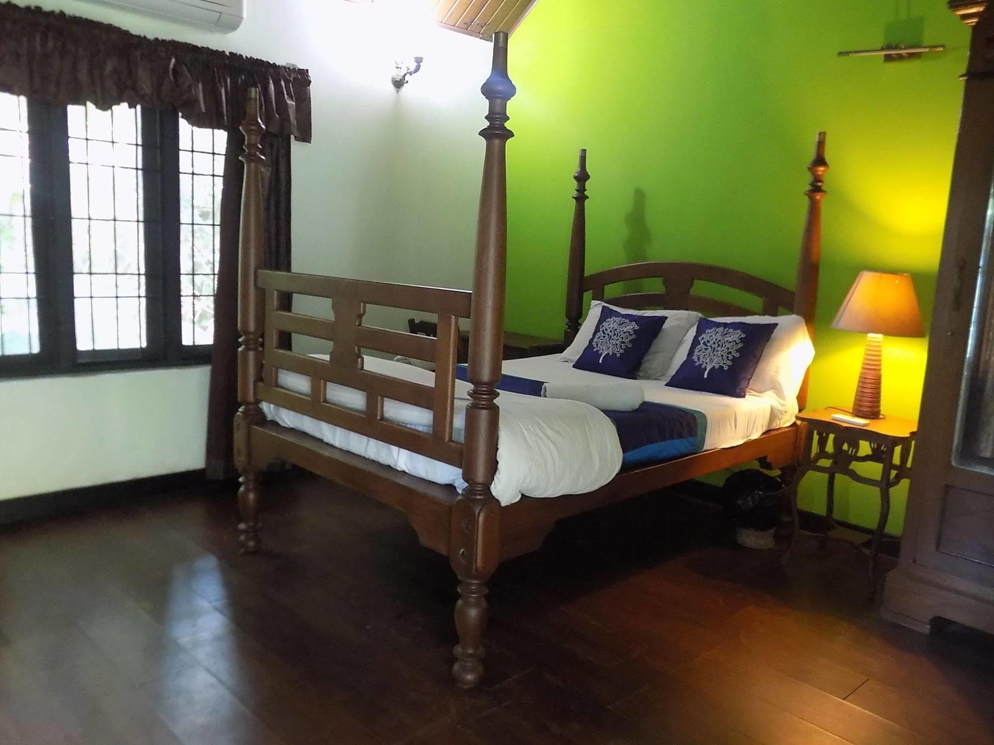 Elphinstone Residency Kochi Exterior foto