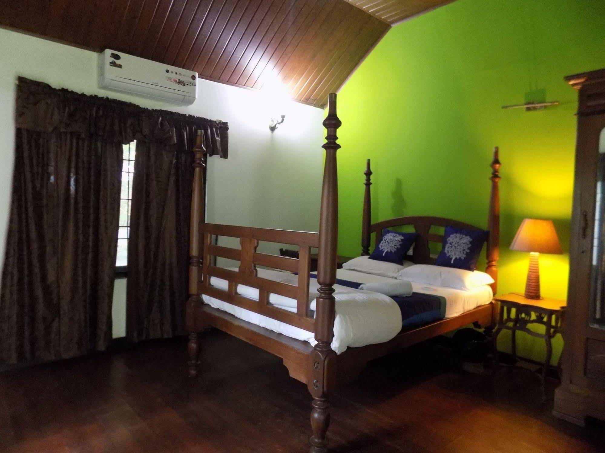 Elphinstone Residency Kochi Exterior foto